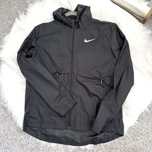 Nike Essential Running Jacket Black